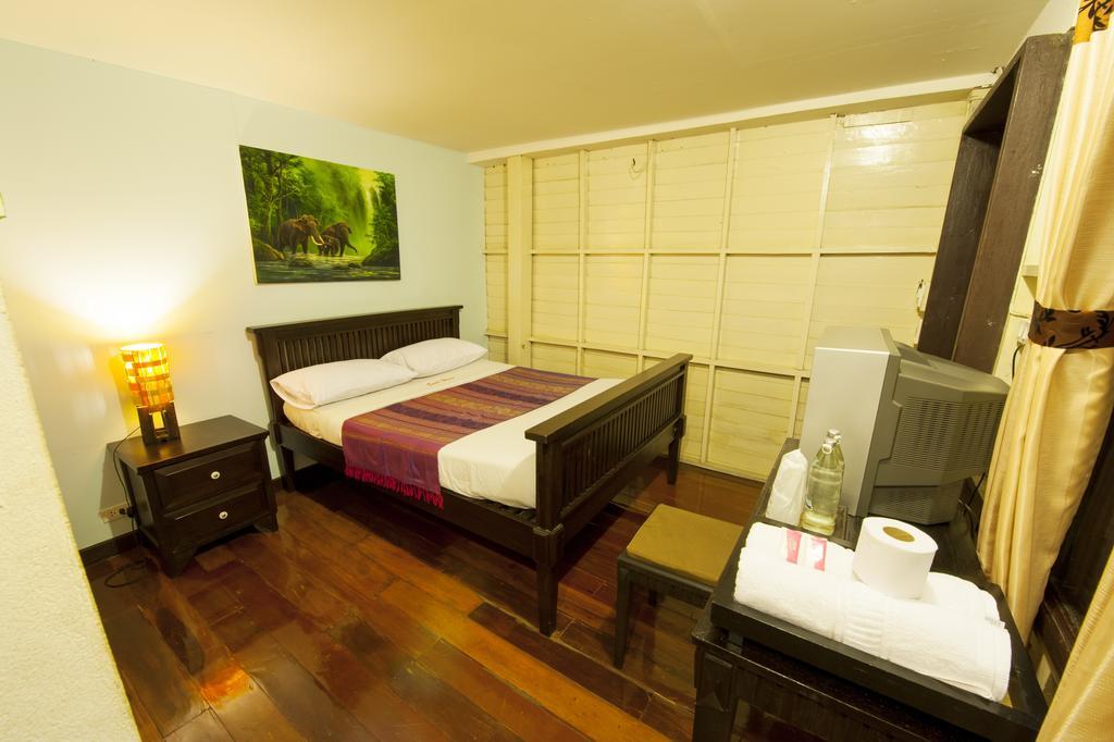 Smile House Boutique Hotel Csiangmaj Kültér fotó