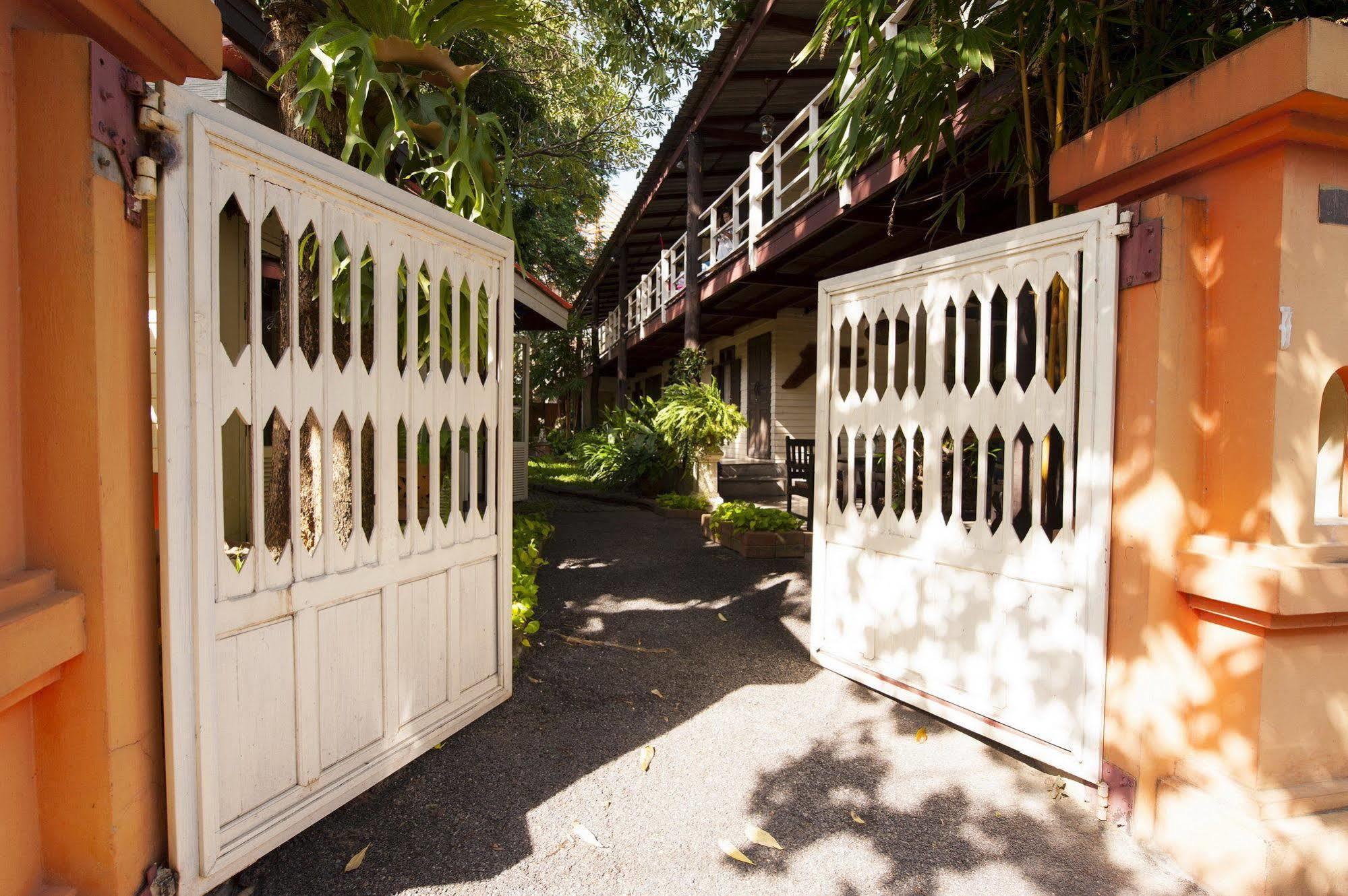 Smile House Boutique Hotel Csiangmaj Kültér fotó